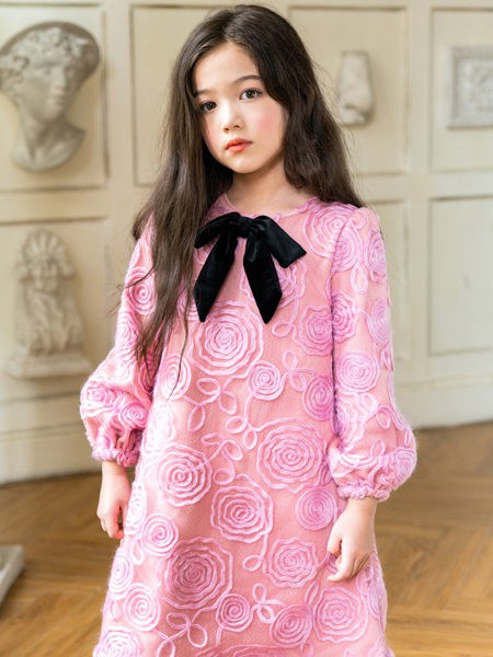 呼尼噜噜2021秋冬季粉色印花连衣裙