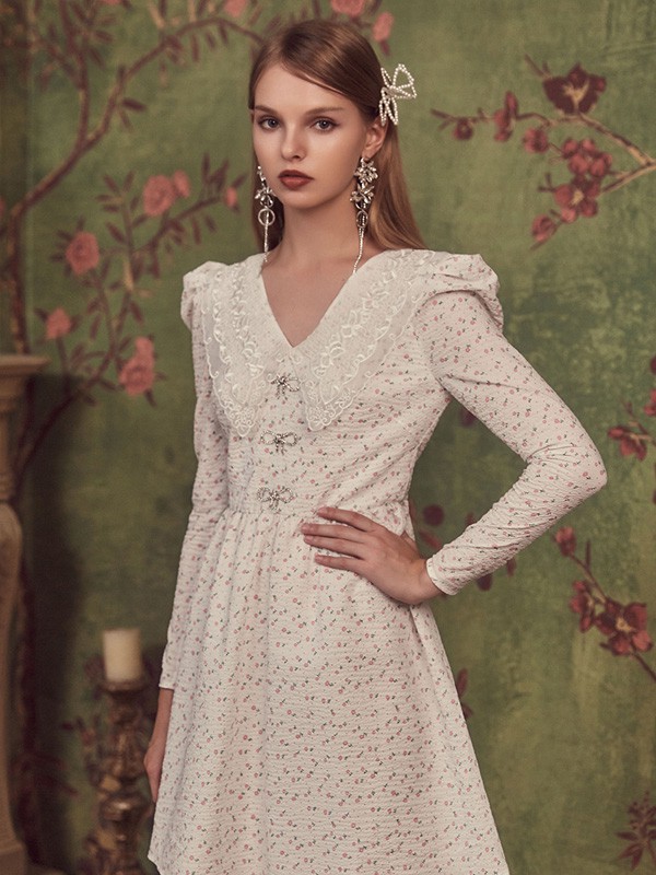 MarieElie2021秋冬季白色印花连衣裙