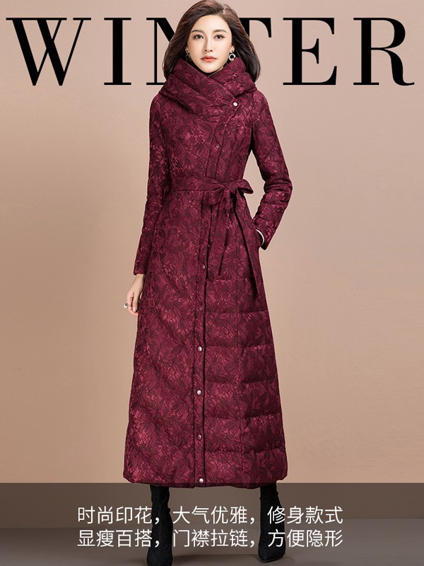 纳绎女装2021秋冬季酒红色带毛领羽绒服