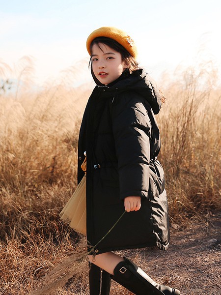 褆纳2021秋冬季黑色纯色羽绒服