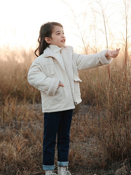 褆纳2021秋冬季白色纯色外套