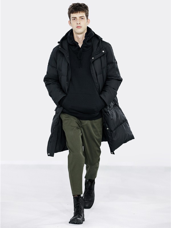 九平道男装2021秋冬季黑色纯色棉服