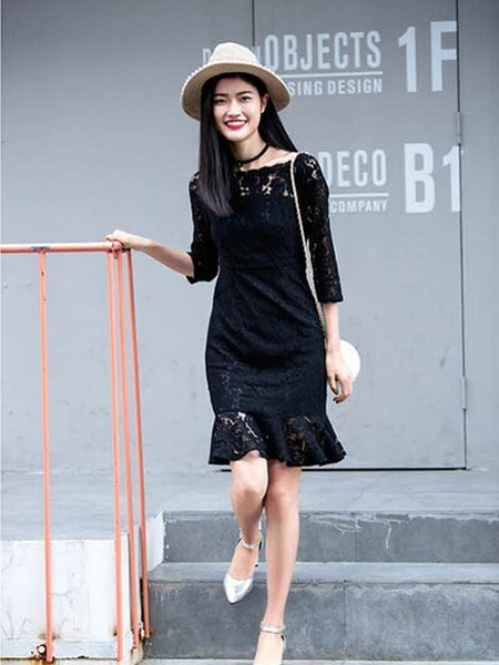 ​聚汇女装2021秋冬季