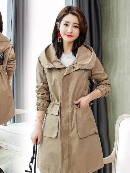 至感休闲装2021秋冬季卡其色连帽外套