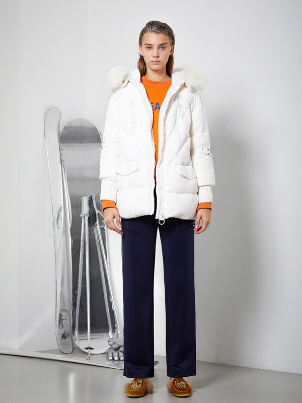 尤缇女装2021秋冬季白色带毛领羽绒服