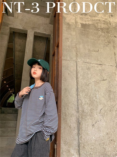 拾恩初＆番薯片2021秋冬季紫色条纹T恤