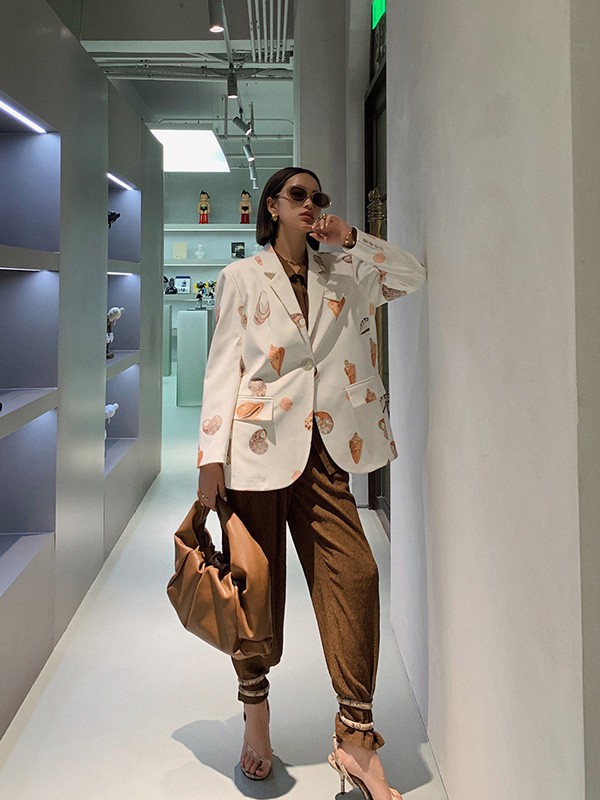 AUDREYWANG女装2021秋冬季白色印花西装