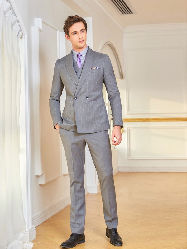 蓝戈瑞2021秋冬季灰色纯色西装