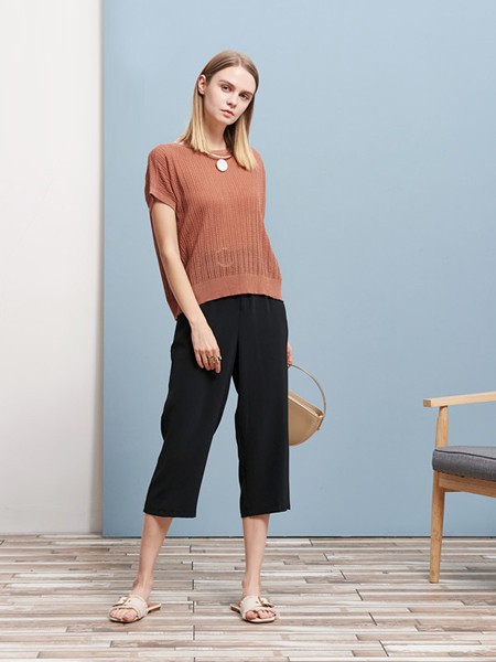 ​体己女装2021春夏季橙色纯色雪纺衫