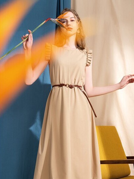 浪漫茜诗女装2021春夏季卡其色收腰连衣裙
