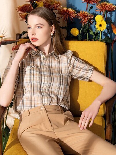 浪漫茜诗女装2021春夏季白色格子衬衫