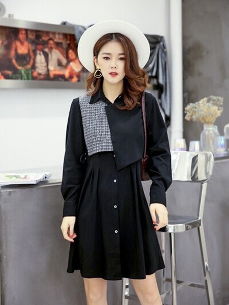 摩纳珂女装2021秋冬季黑色印花衬衫