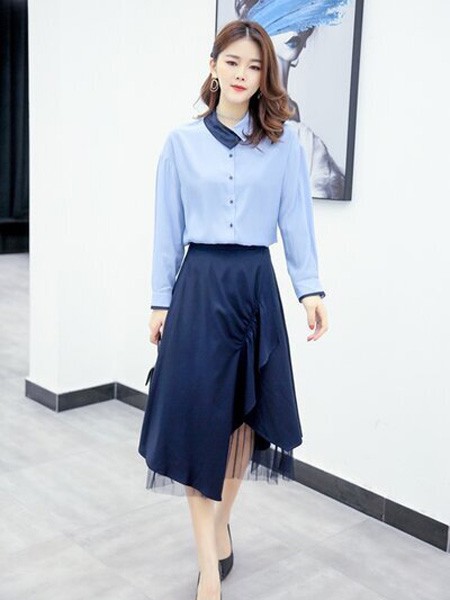 摩纳珂女装2021秋冬季藏蓝色开叉半身裙