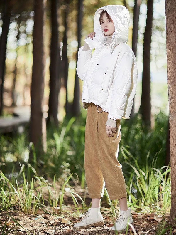 谜菲2021秋冬季白色连帽棉服