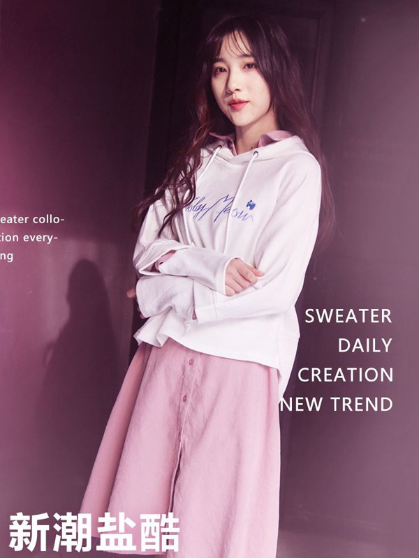 RealVision2021秋冬季白色印花卫衣