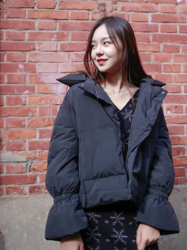 RealVision女装2021秋冬季黑色纯色棉服