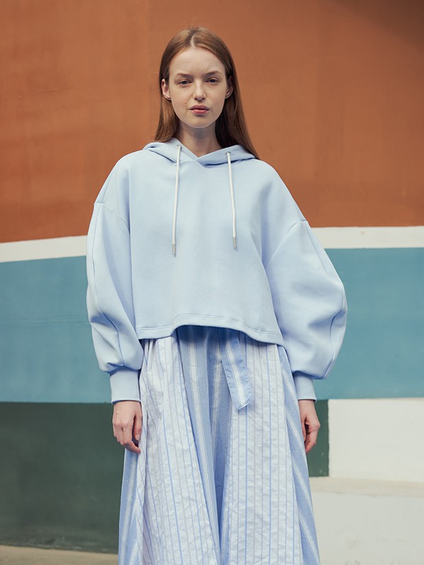 马可未女装2021秋冬季浅蓝色纯色卫衣