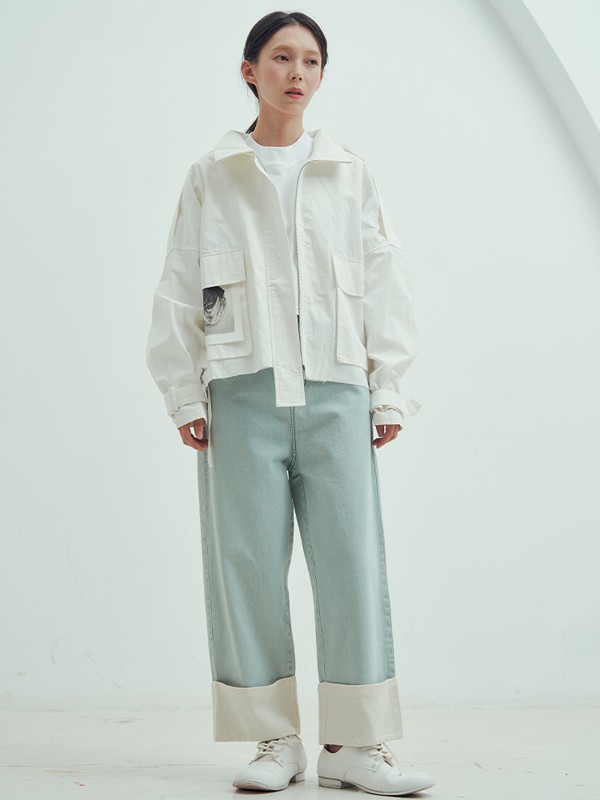 马可未女装2021秋冬季白色印花外套