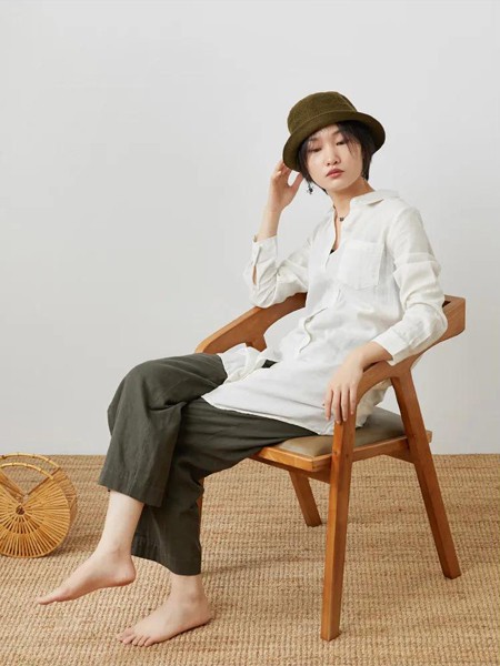Mooost女装2022春夏季白色纯色衬衫