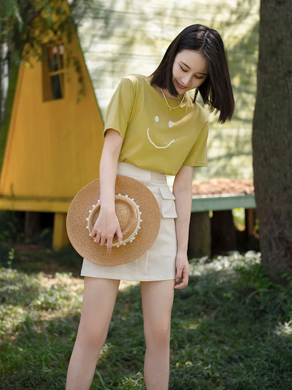 拉素2021春夏季米色不对称短裙