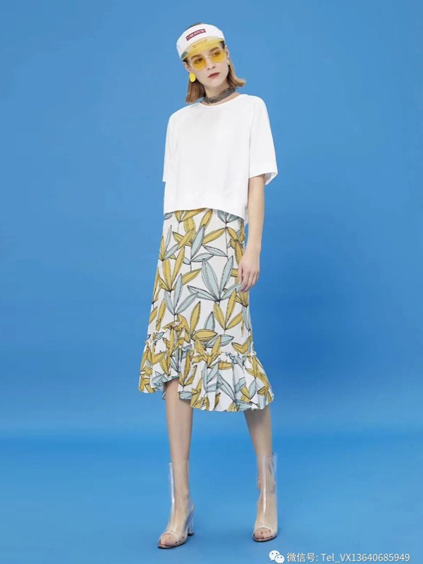 朗美睿女装2021春夏季绿色印花半身裙