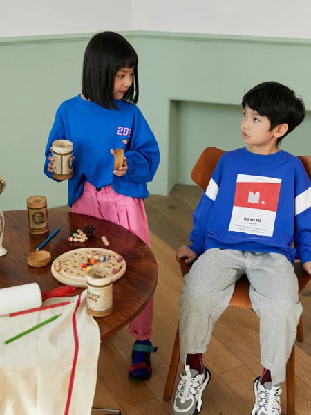 麦哈·派童装2022春夏季蓝色印花T恤