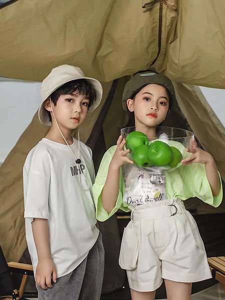 麦哈·派2022春夏季绿色印花T恤