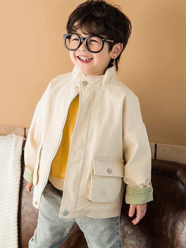 五岳童盟童装2022春夏季米色印花外套