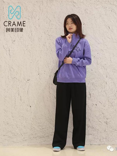 ​创美印象女装2021秋冬季紫色字母上衣