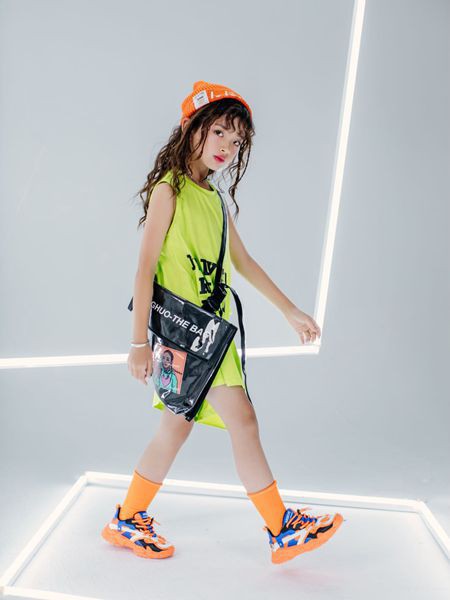 斐杋潮童2022春夏季绿色印花连衣裙