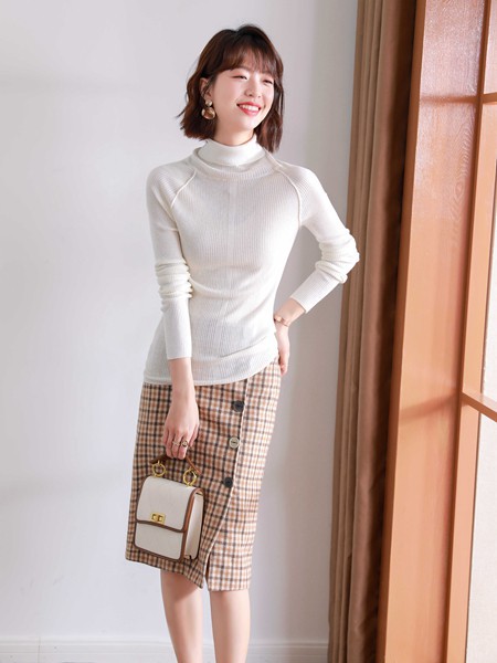 Modeern女装2021秋冬季白色高领针织衫
