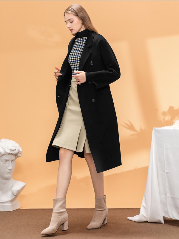 ​伊诗夏兰薇2021秋冬季黑色纯色大衣