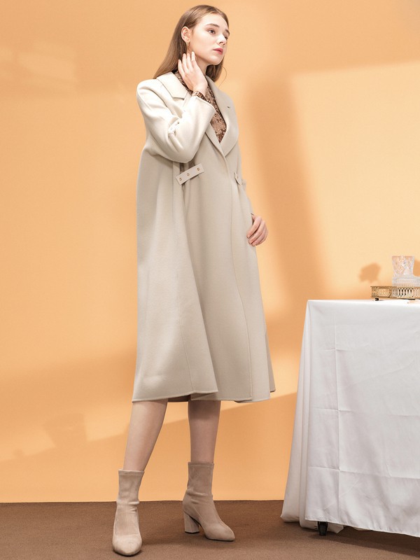 ​伊诗夏兰薇女装2021秋冬季米色纯色大衣