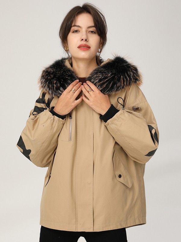 皮尔卡丹女装2021秋冬季卡其色带毛领派克服