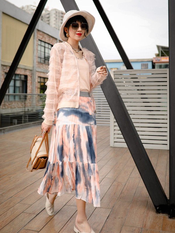 花螺2022春夏季白色印花半身裙