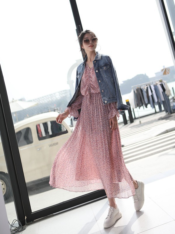 花螺2022春夏季粉色波点连衣裙