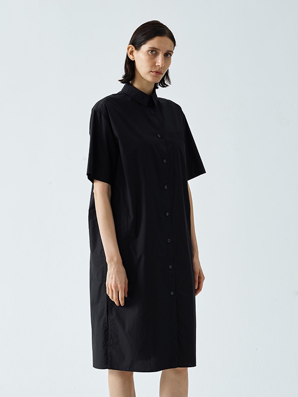 己以2022春夏季黑色纯色衬衫裙