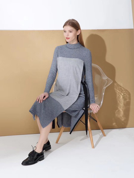 纯袖女装2022春夏季灰色拼接连衣裙