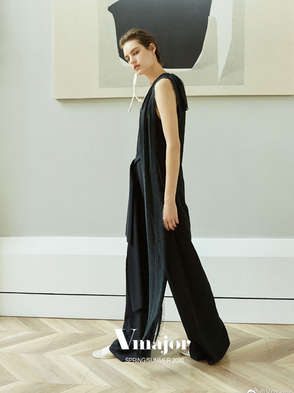Vmajor女装2022春夏季黑色纯色连体裤