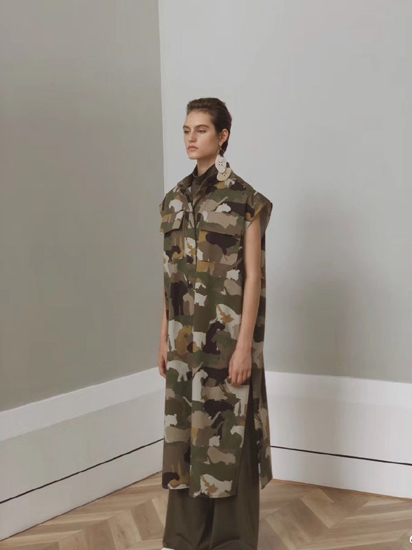 Vmajor女装2021春夏季迷彩纯色连衣裙