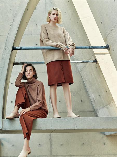你好朋友女装2021秋冬季棕色纯色针织衫