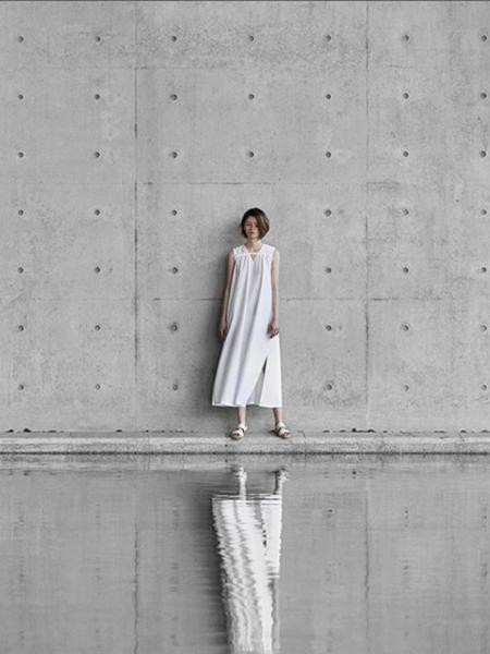 你好朋友女装2021秋冬季白色纯色连衣裙