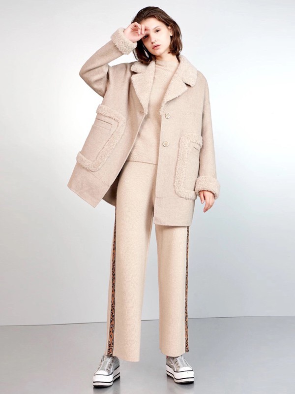 菲菲拉品2021秋冬季米色纯色大衣