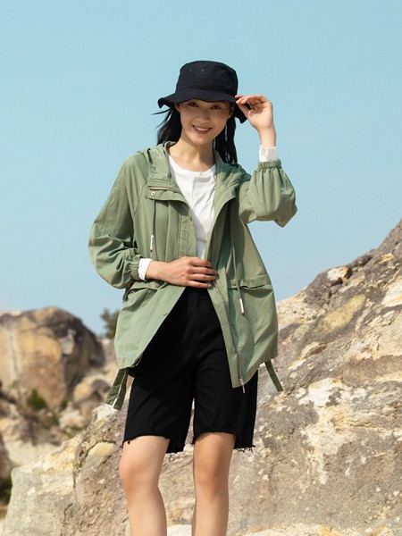 堓上2021秋冬季绿色纯色外套