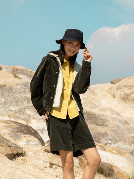 堓上2021秋冬季黑色纯色短裤