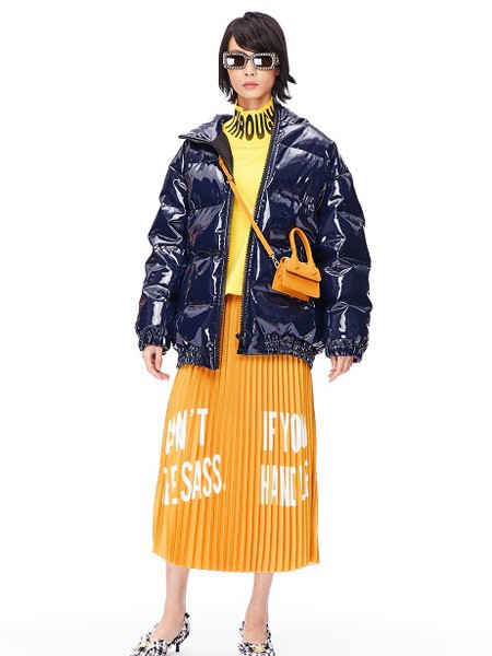 F2305女装2021秋冬季黄色字母针织衫