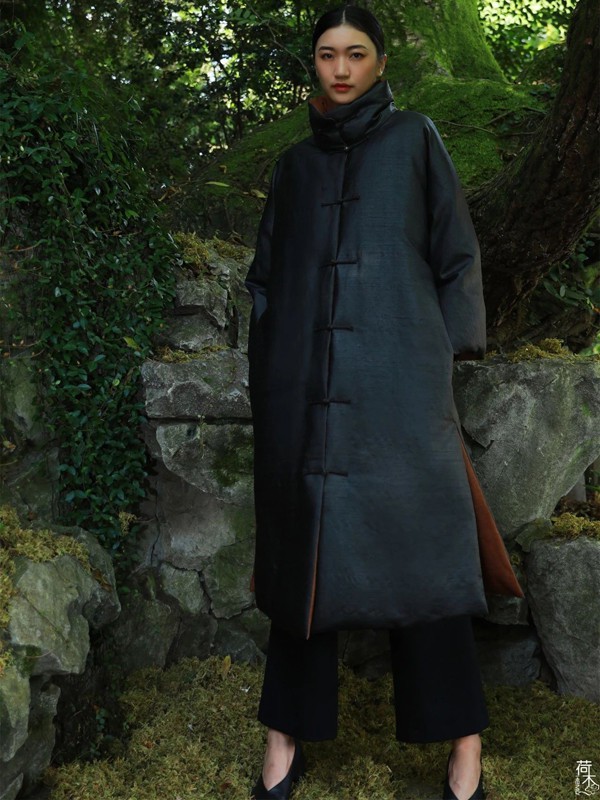 荷木女装2021秋冬季黑色暗纹棉服