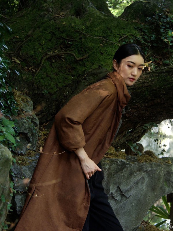 荷木女装2021秋冬季咖啡色纯色大衣