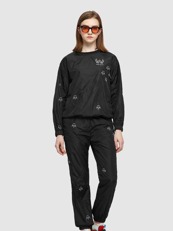 WE.WI女装2022春夏季黑色印花T恤