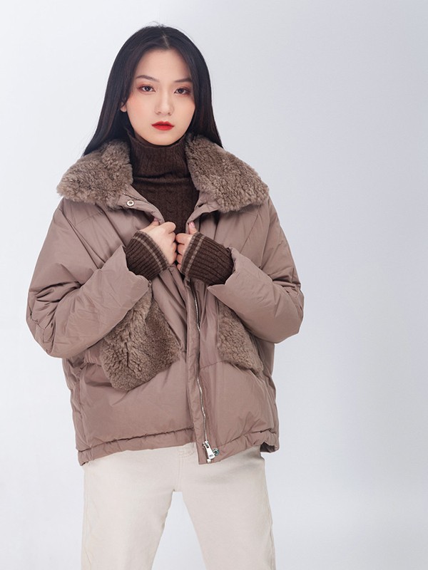 麓溪2021秋冬季棕色带毛领棉服